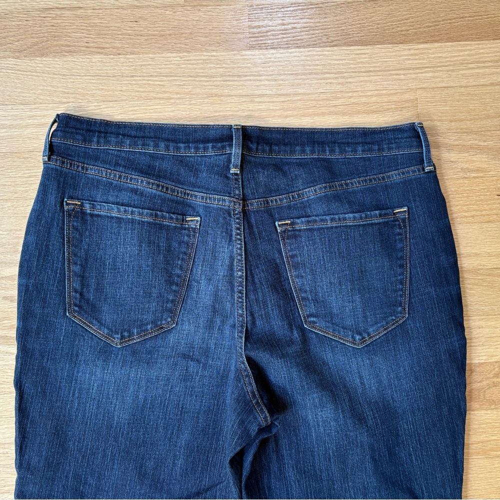 Old Navy Curvy Skinny Jeans Size 14 in Excellent Condition - Picture 5 of 9